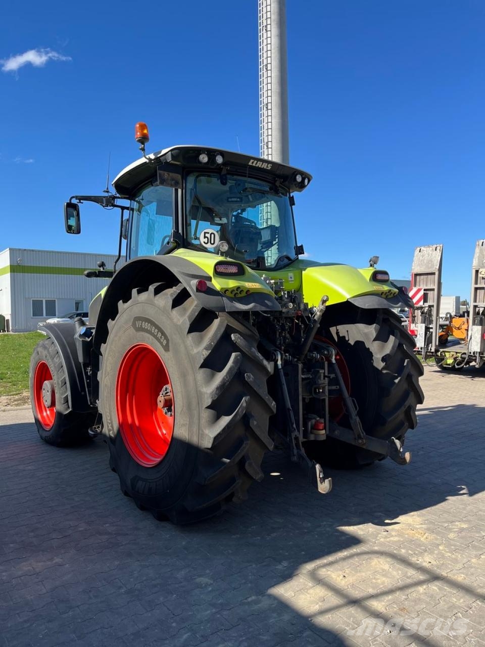 CLAAS Axion 830 CMatic 트랙터