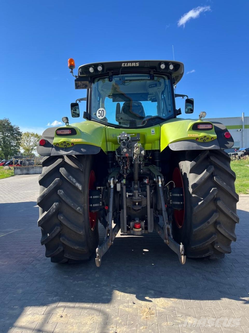 CLAAS Axion 830 CMatic 트랙터