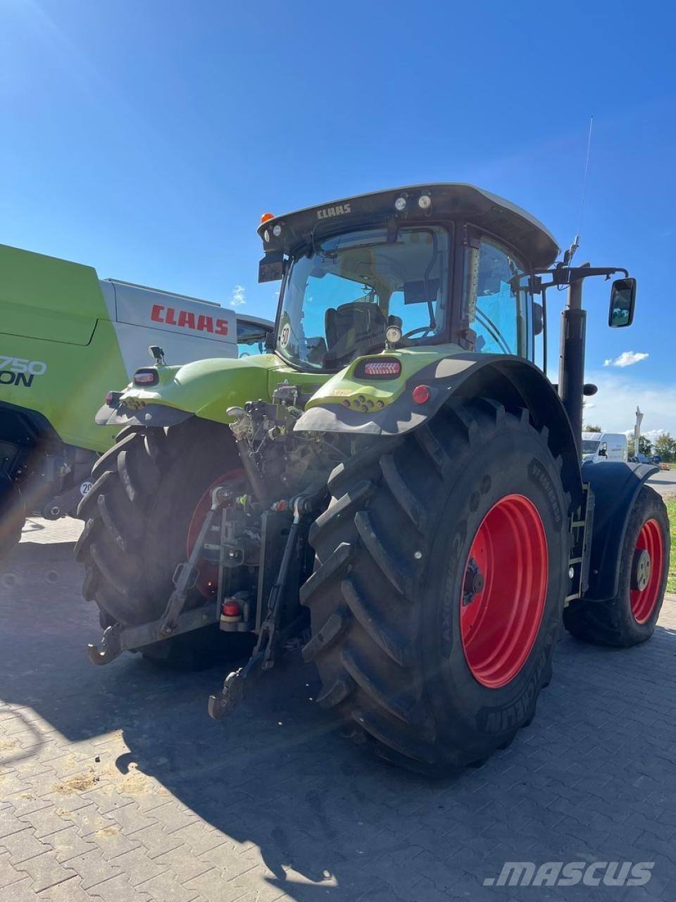 CLAAS Axion 830 CMatic 트랙터