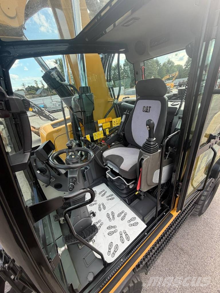 CAT M 318 F Bagri na kolesih