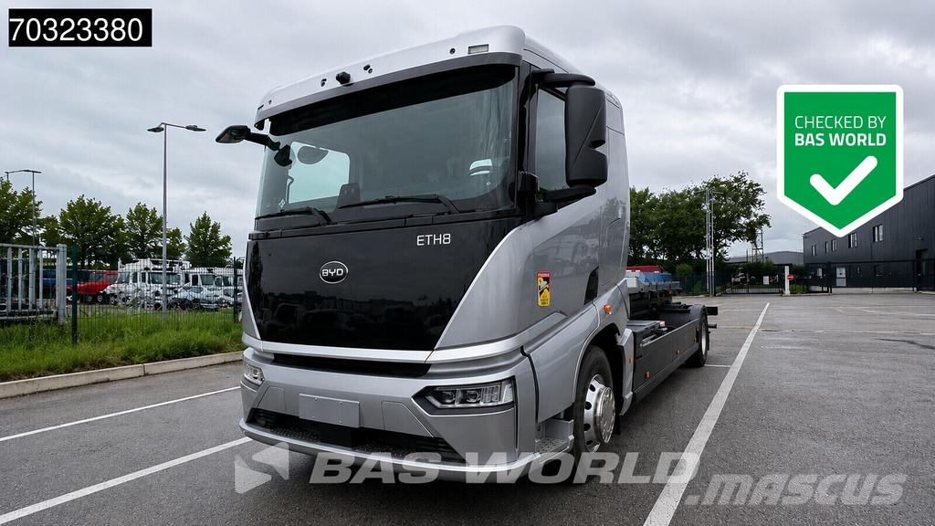 BYD ETHB 4X2 100% Electric chassis 255kWh Battery 200k Camiones con chasís y cabina