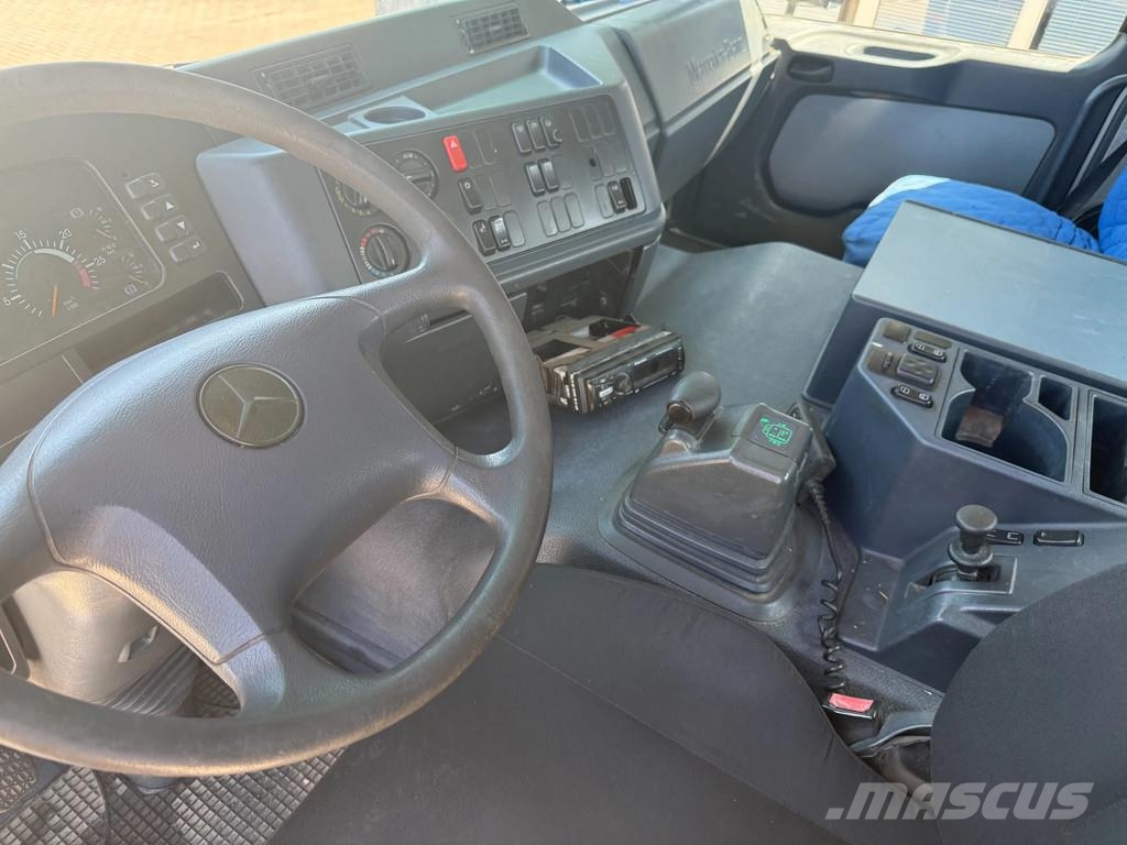 Mercedes-Benz Actros 2048 4x4 Retarder Kipphydraulik 中古トラクターヘッド | トレーラーヘッド
