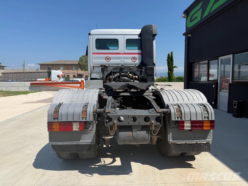 Mercedes-Benz Actros 2048 4x4 Retarder Kipphydraulik 中古トラクターヘッド | トレーラーヘッド