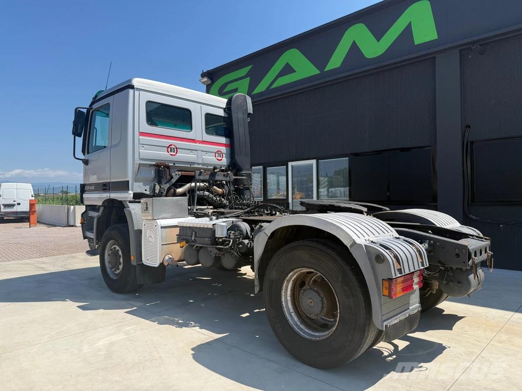 Mercedes-Benz Actros 2048 4x4 Retarder Kipphydraulik 中古トラクターヘッド | トレーラーヘッド