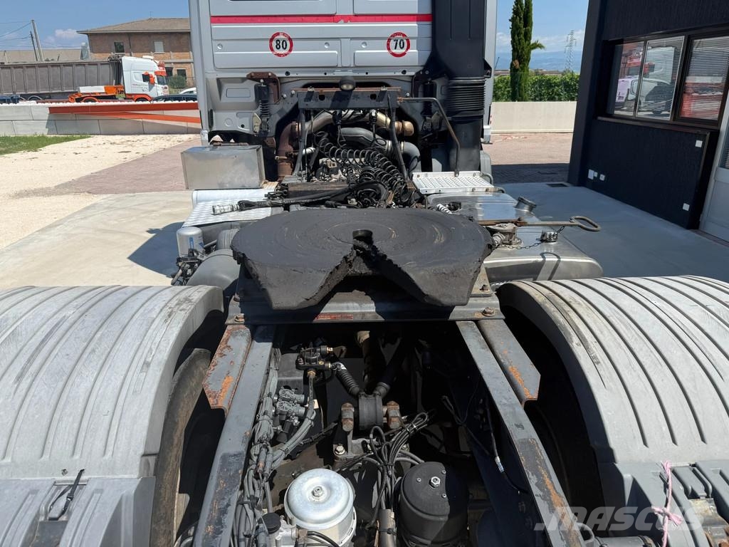 Mercedes-Benz Actros 2048 4x4 Retarder Kipphydraulik 中古トラクターヘッド | トレーラーヘッド