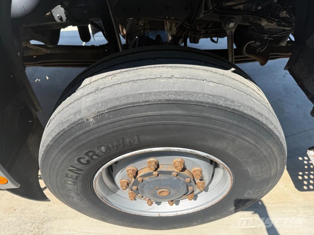 Mercedes-Benz Actros 2048 4x4 Retarder Kipphydraulik 中古トラクターヘッド | トレーラーヘッド