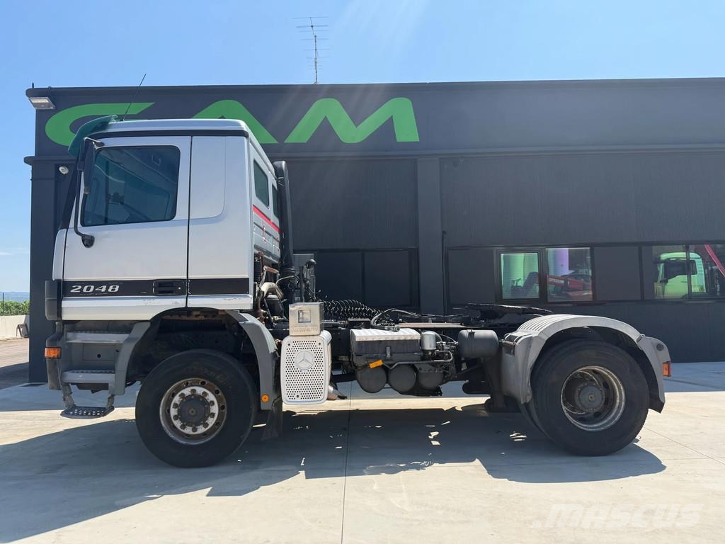Mercedes-Benz Actros 2048 4x4 Retarder Kipphydraulik 中古トラクターヘッド | トレーラーヘッド