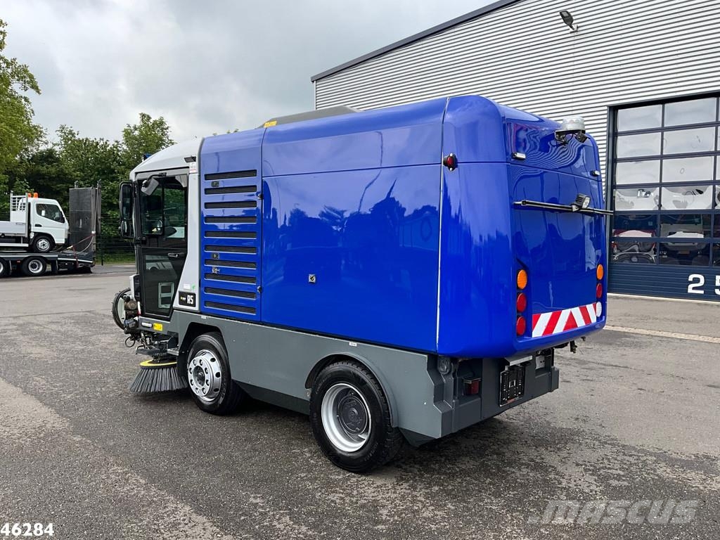 Ravo 560 with 3-rd brush Sopmaskiner