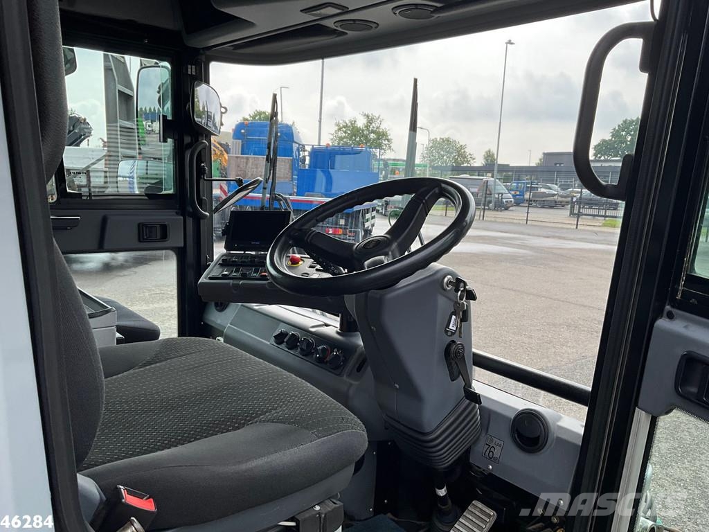 Ravo 560 with 3-rd brush Sopmaskiner