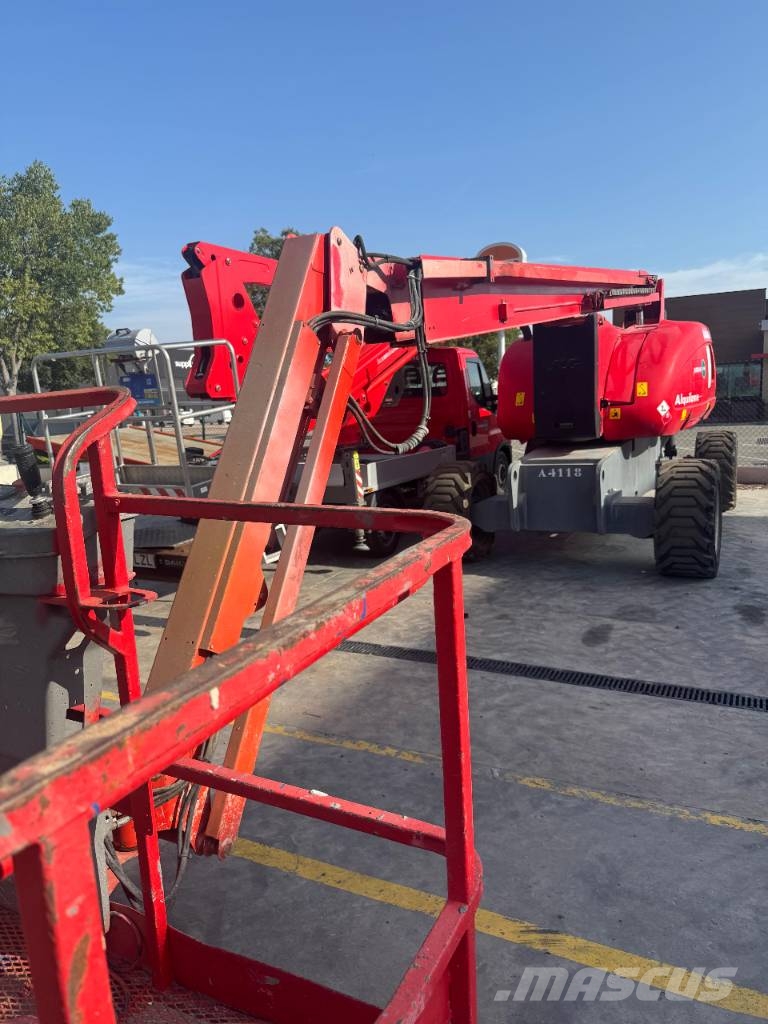 JLG 800 AJ Plataforma de trabajo articulada