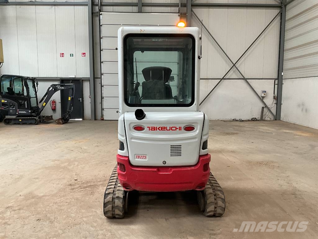 Takeuchi TB 225 Mini excavators < 7t (Mini diggers)