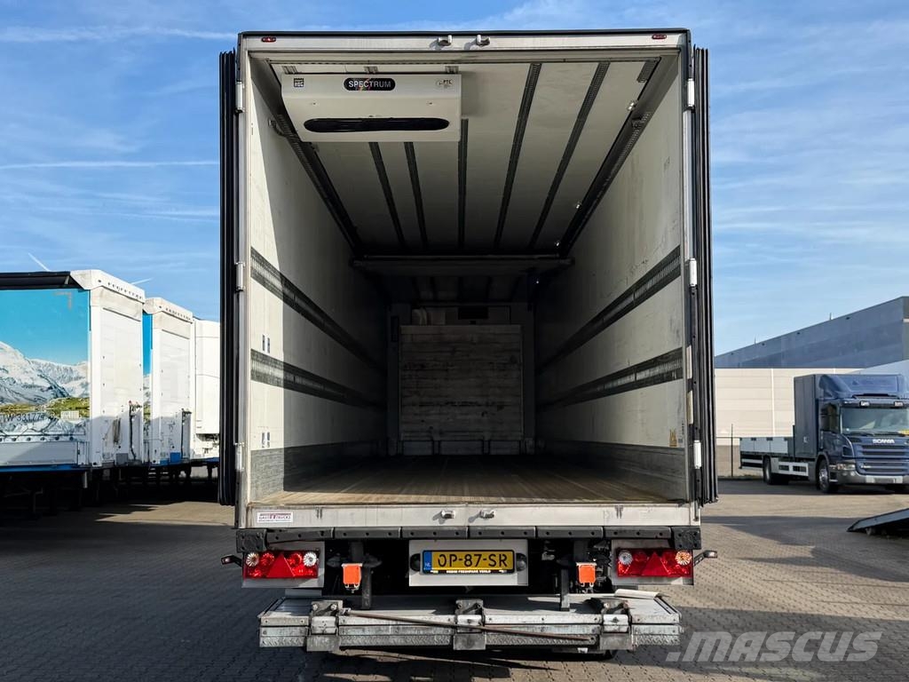 Schmitz Cargobull N/A Thermo King SLXe Spectrum / Laadklep / Stuur-a Poluprikolice hladnjače