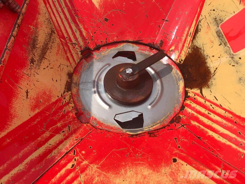 Kuhn MDS901 肥料撒佈機