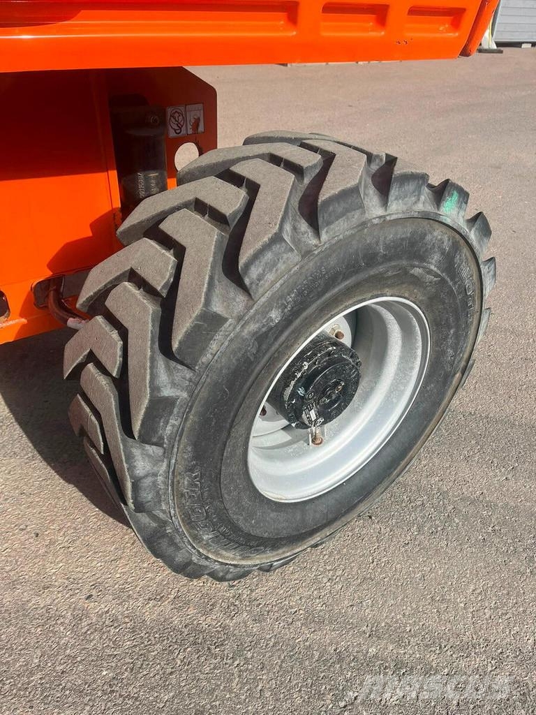 JLG 460SJ Plataformas con brazo de elevación telescópico