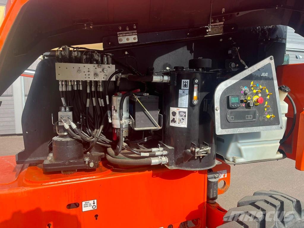 JLG 460SJ Telescoophoogwerkers