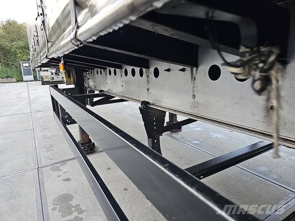 Schmitz Cargobull SCB*S3T MOT 6/27 | 3 AXLES | SLIDING ROOF Curtainsider semi-trailers