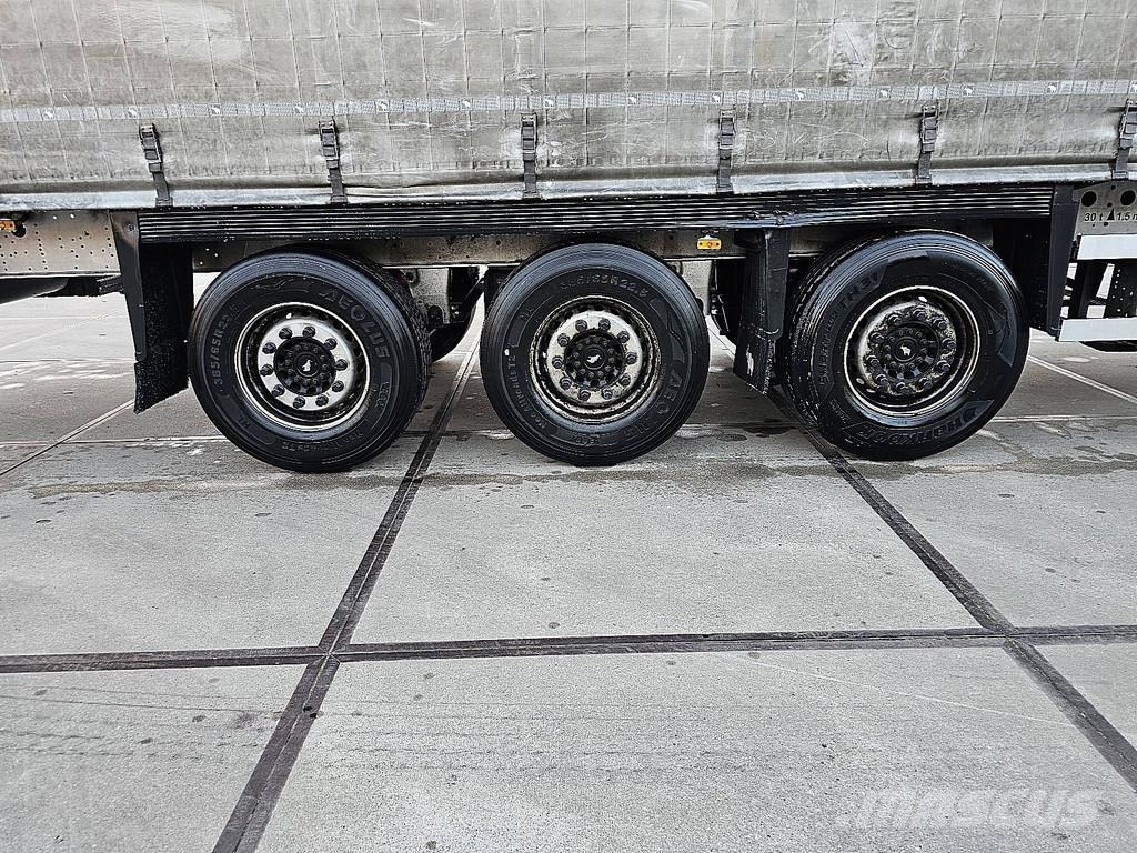 Schmitz Cargobull SCB*S3T MOT 6/27 | 3 AXLES | SLIDING ROOF Curtainsider semi-trailers