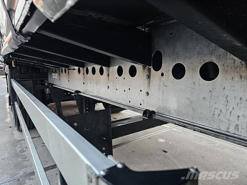 Schmitz Cargobull SCB*S3T MOT 6/27 | 3 AXLES | SLIDING ROOF Curtainsider semi-trailers