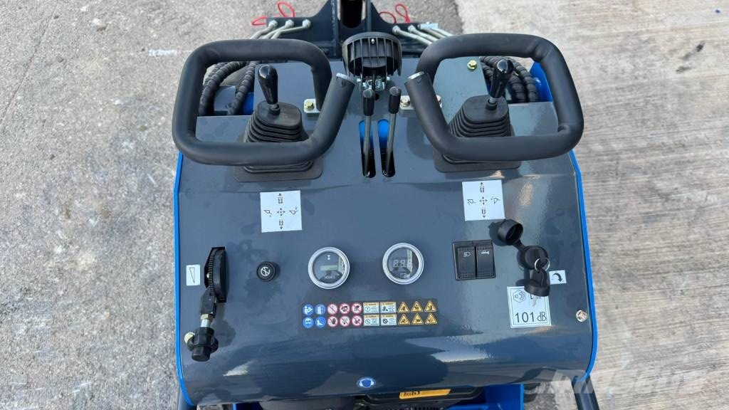 Rippa RS03 عربات نقل قلابة للمواقع