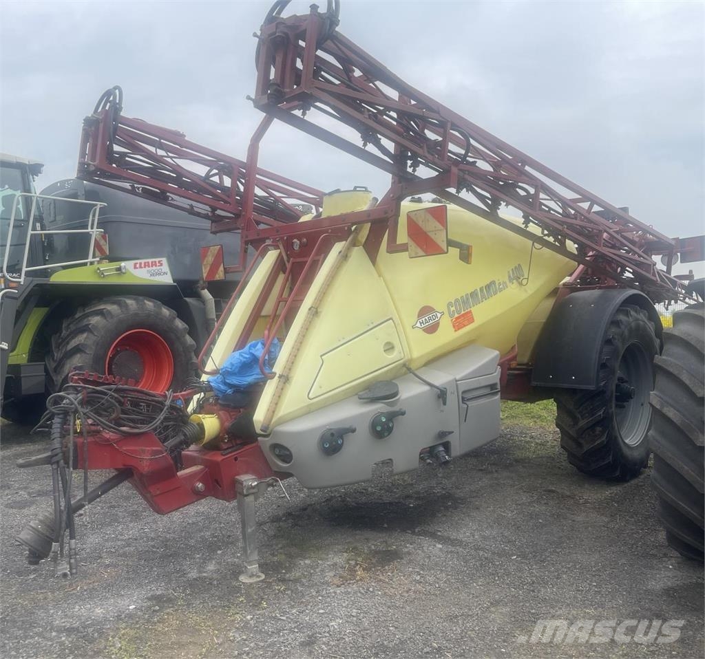 Hardi Commander 4400 Прицепные опрыскиватели