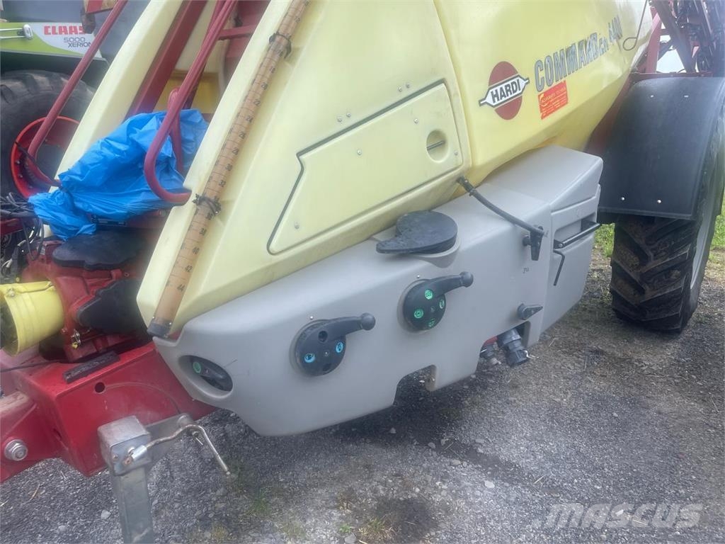 Hardi Commander 4400 Прицепные опрыскиватели