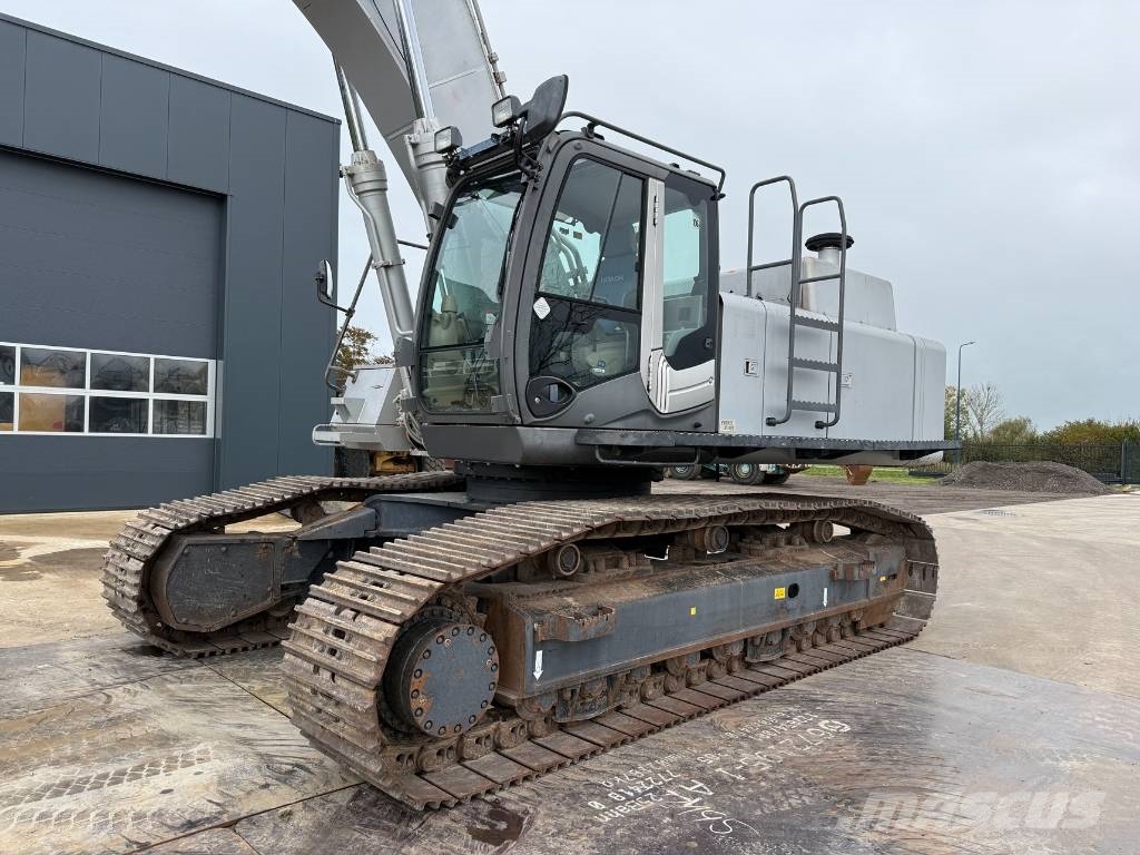 根付 琴》送料無料 時代提物 骨細工 般若面根付 DI380 琴》送料無料 時代提