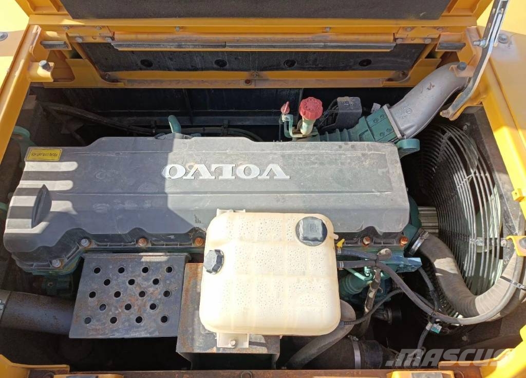 Volvo EC 480 D L Roomikekskavaatorid