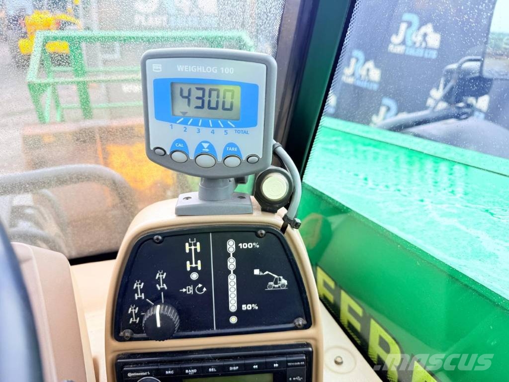 John Deere 3400 Телескопічні навантажувачі