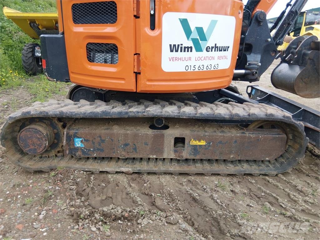 Hitachi ZX26U6 (9988) Міні-екскаватори < 7т