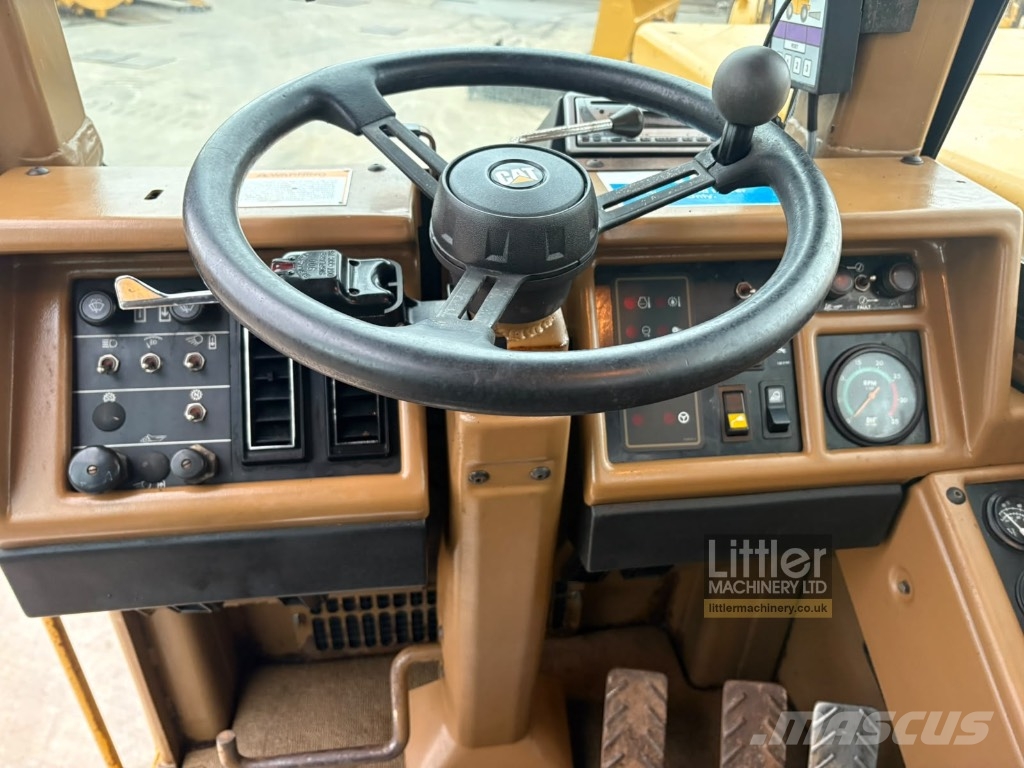 CAT 637 E 스크레이퍼