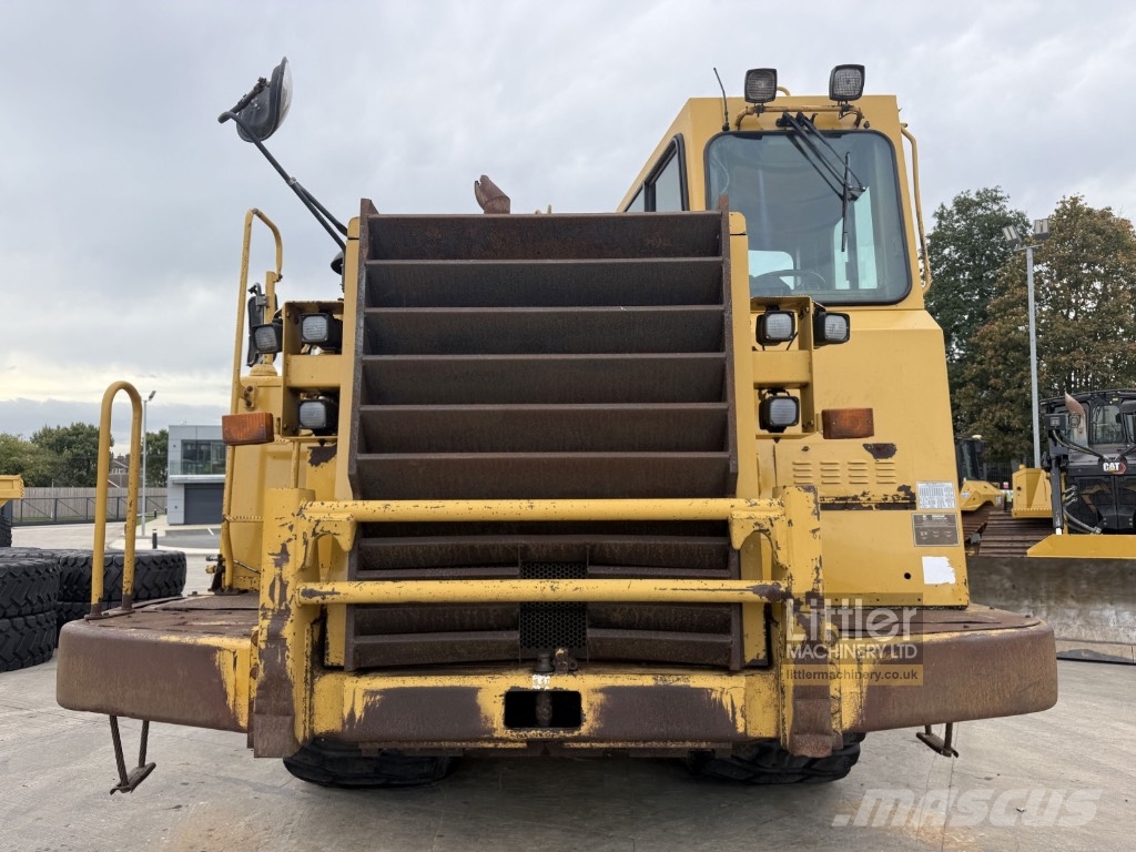 CAT 637 E Tractors
