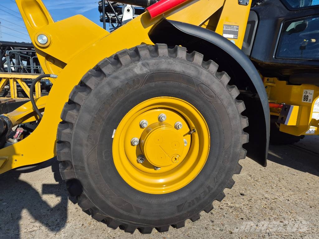 CAT 906 Radlader
