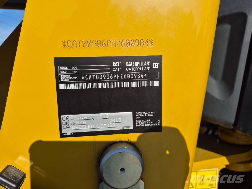 CAT 906 Radlader
