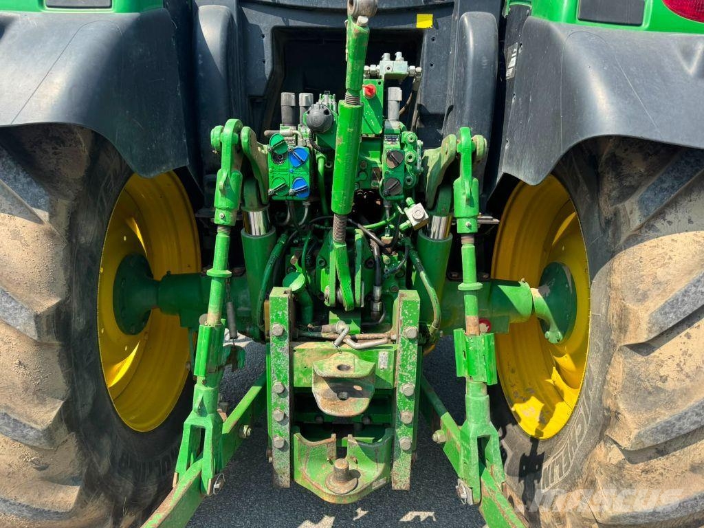 John Deere 6130R Tractores