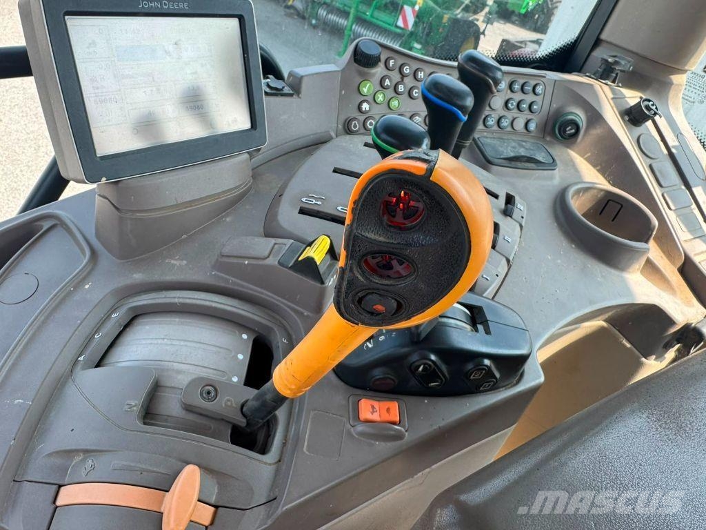 John Deere 6130R Tractores