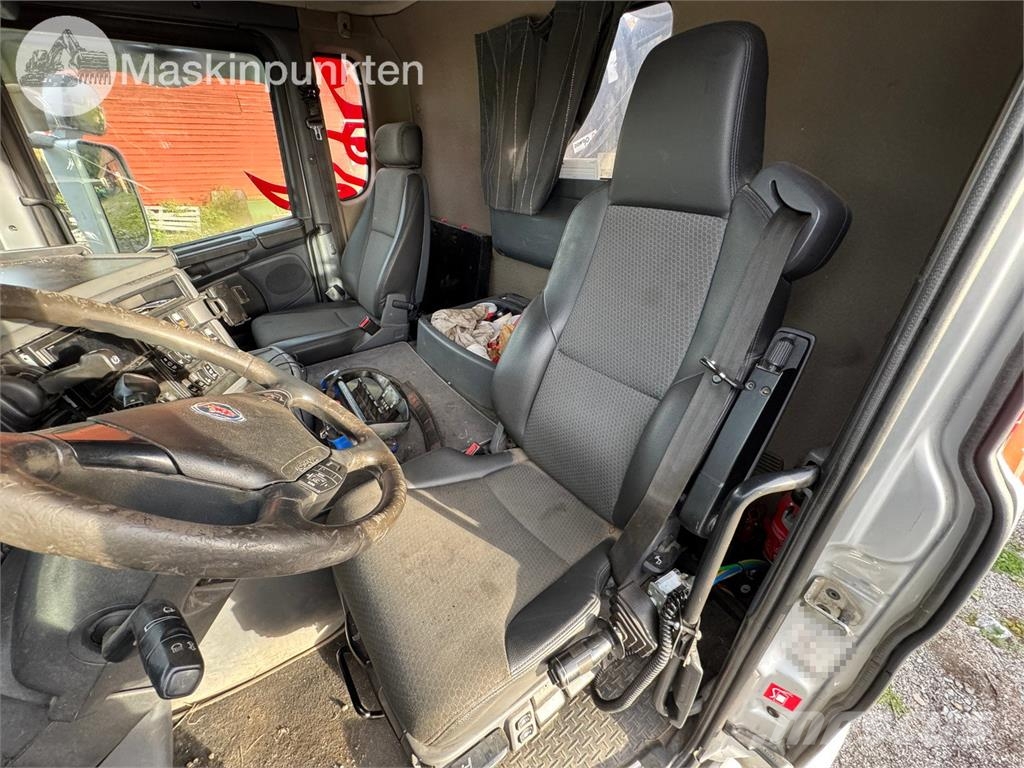 Scania G360LB6X2*4HNB 크레인 트럭