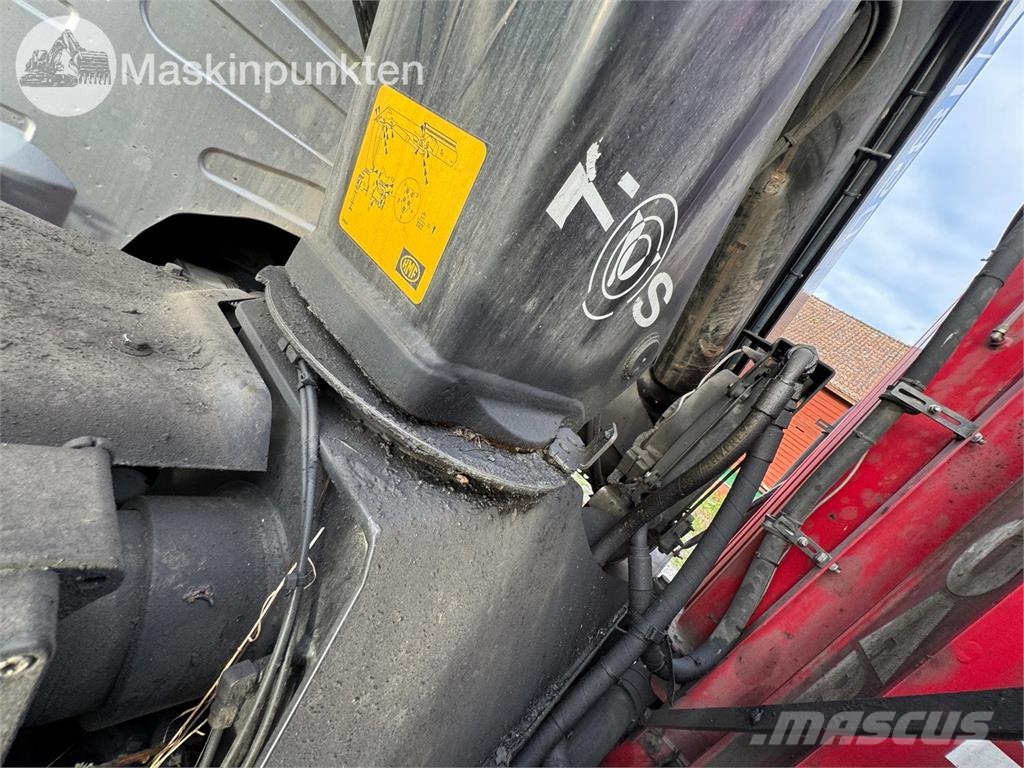 Scania G360LB6X2*4HNB 크레인 트럭