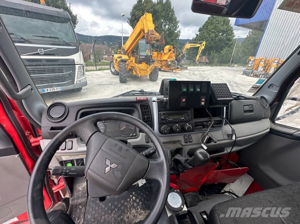 Mitsubishi FUSO CANTER 6S15 / MULTITEL MX 200 VFO *ACCIDENTE Auto korpe