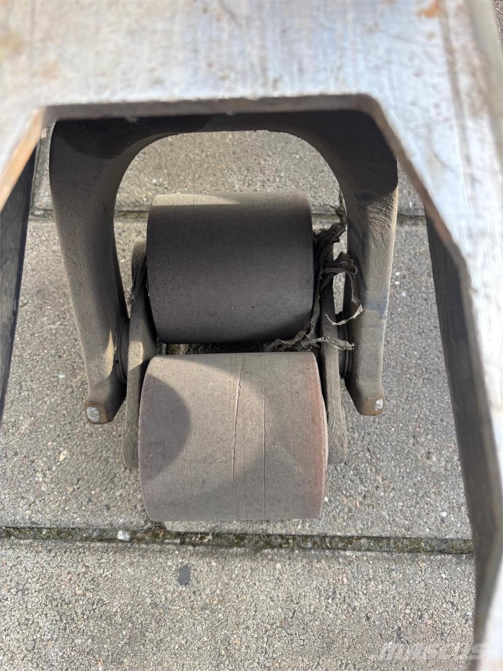 Crown WP2315 Käyden ajettavat pinoamistrukit