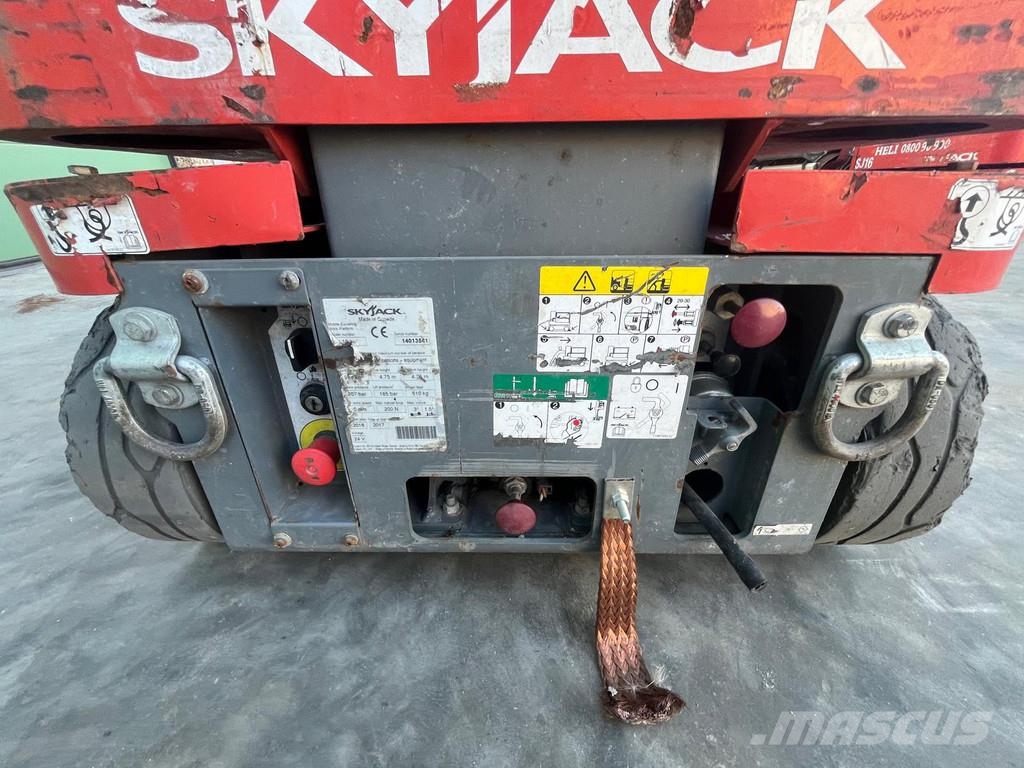SkyJack SJ16 SJ16 Nacelles télescopiques