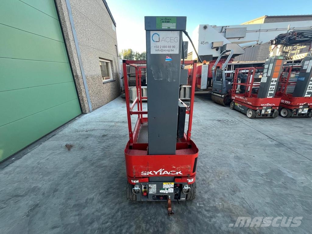 SkyJack SJ16 SJ16 Nacelles télescopiques