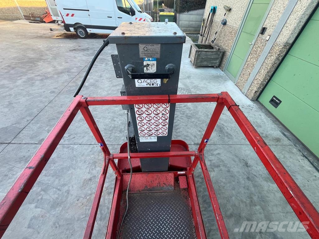 SkyJack SJ16 SJ16 Nacelles télescopiques
