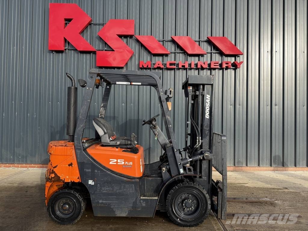 Doosan D 25 GP 2.5t Diesel Forklift Dīzeļa autoiekrāvēji