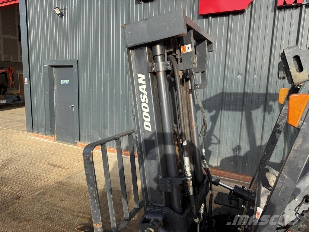 Doosan D 25 GP 2.5t Diesel Forklift Dīzeļa autoiekrāvēji