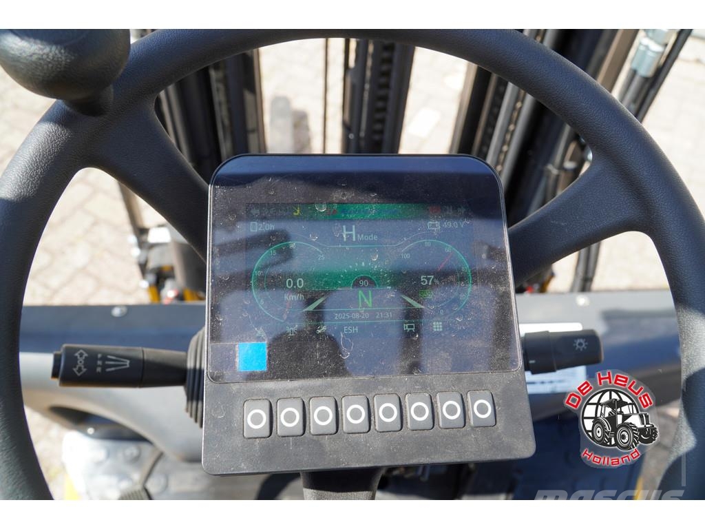 Eurotrac FE18 3 stage 4.5M mast Автомобілі