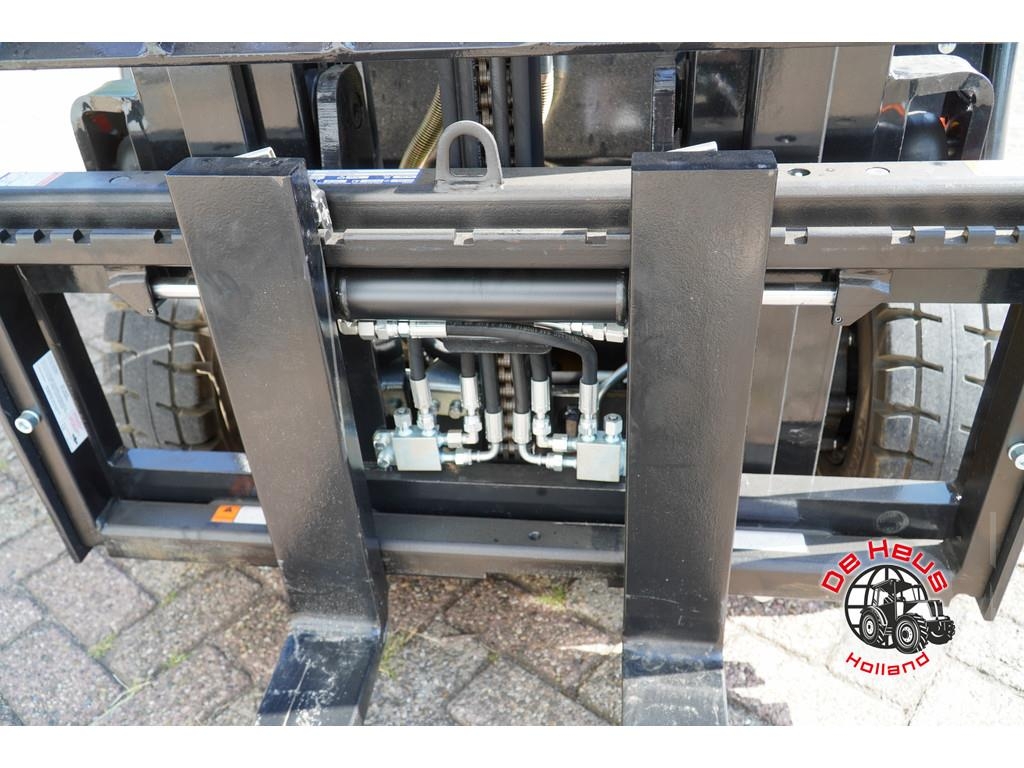 Eurotrac FE18 3 stage 4.5M mast Автомобілі