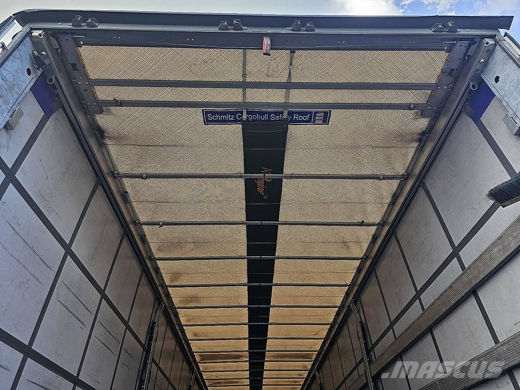 Schwarzmüller SCB*S3T Curtain sider semi-trailers