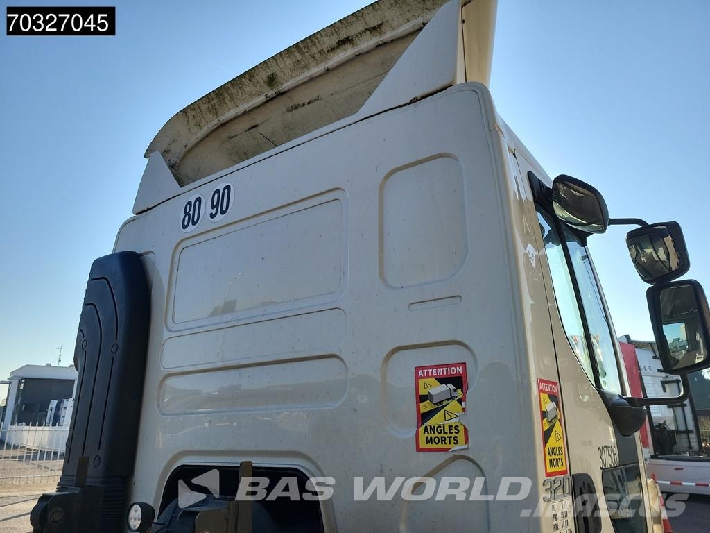 Volvo FE 320 FE 4X2 19t chassis 550cm Radstand Full Air شاحنات قابلة للفك