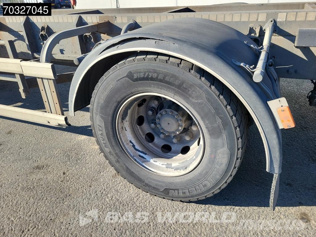 Volvo FE 320 FE 4X2 19t chassis 550cm Radstand Full Air شاحنات قابلة للفك