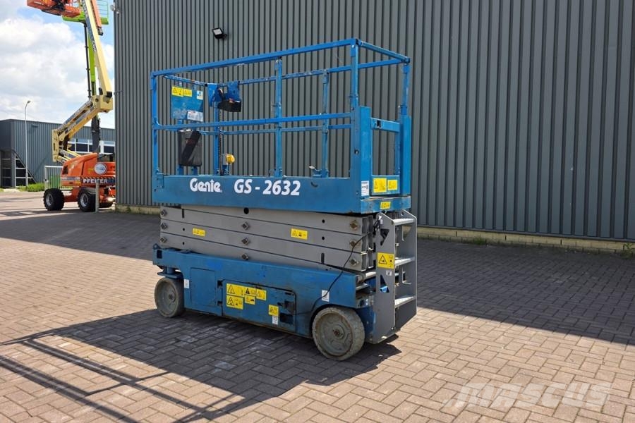Genie GS2632 Electric, 10m Working Height, 227kg Capacit Schaarhoogwerkers